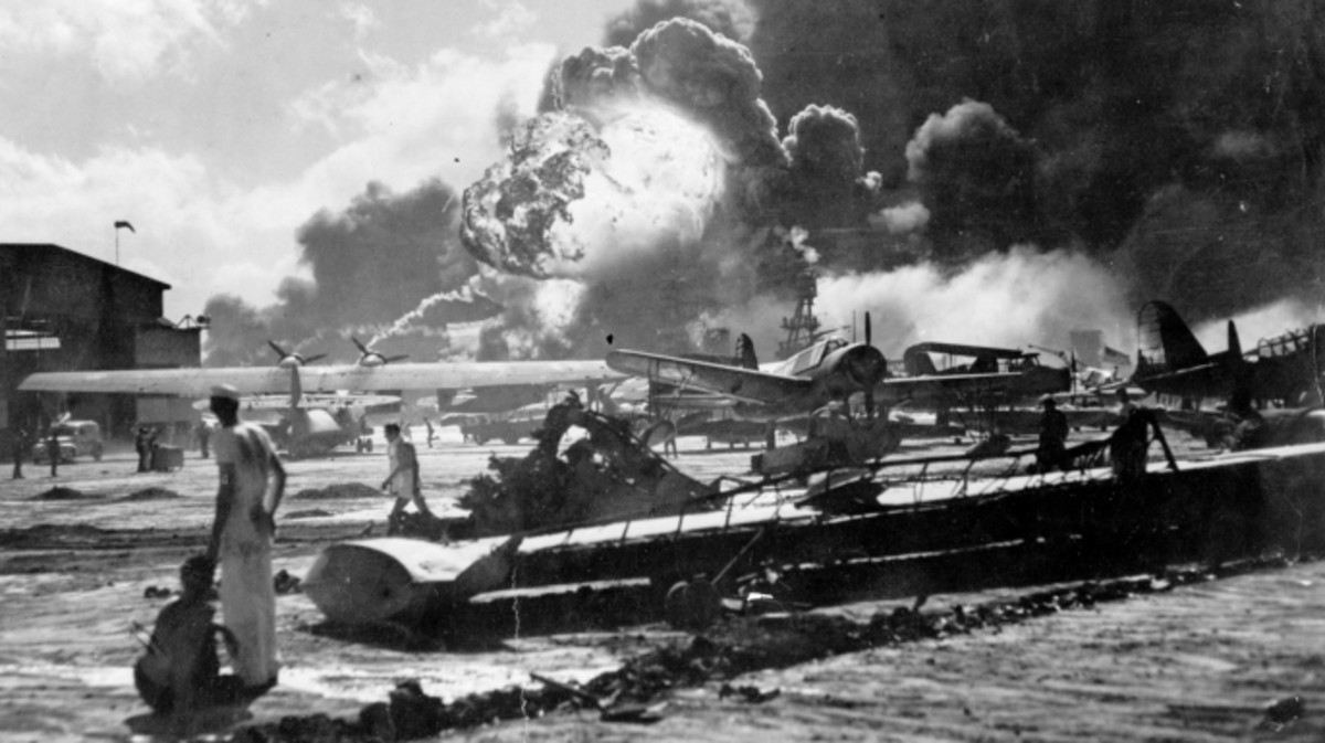 17. Pearl Harbour Attacked (1941).jpg