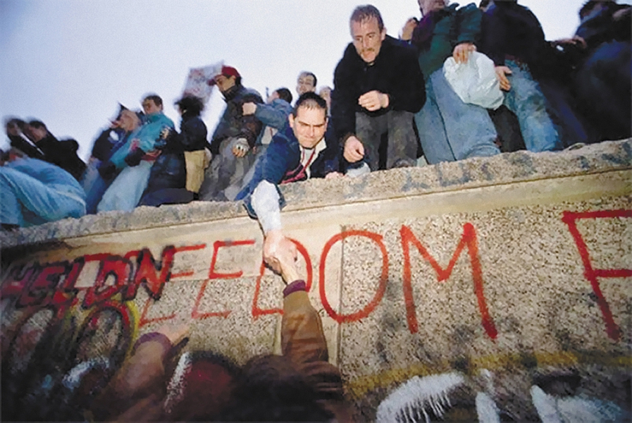 60. Fall of Berlin Wall (1989)